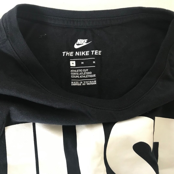 Nike Tee - Picture 3 of 3